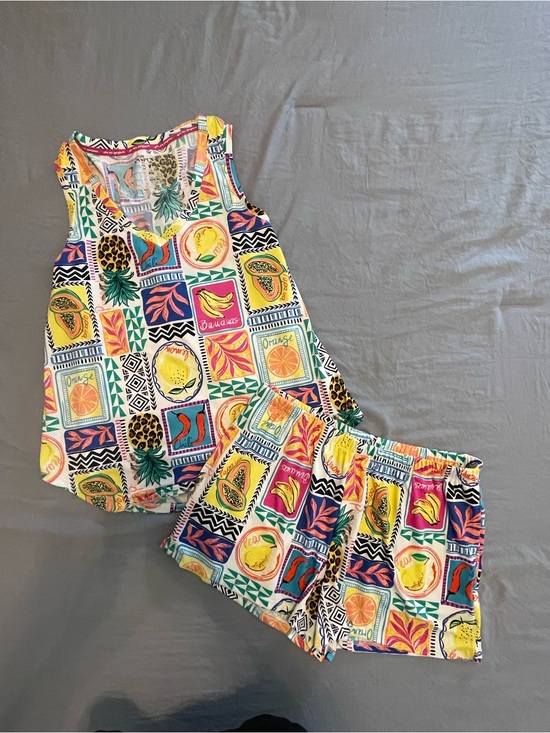Joyspun Other - Tropical Print Top and bottom Pajama set small